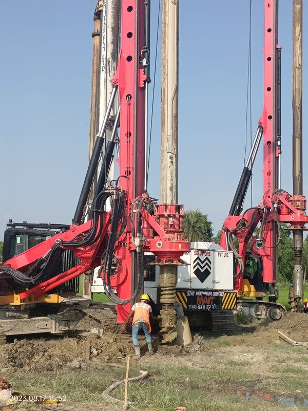 SECI 300 MW solar park pile-foundation works at Koppal, Karnataka, Ingenieria