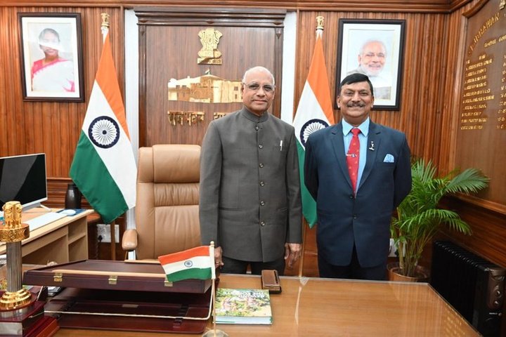 Lt. Gen. A.R. Prasad (Retd), Ingenieria, meeting national leadership