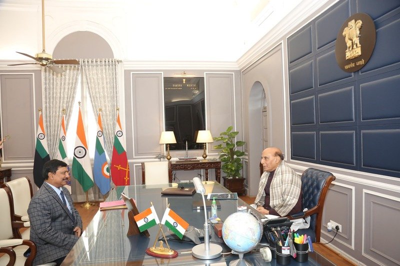 Lt. Gen. A.R. Prasad (Retd) of Ingenieria with Defence Minister Shri Rajnath Singh